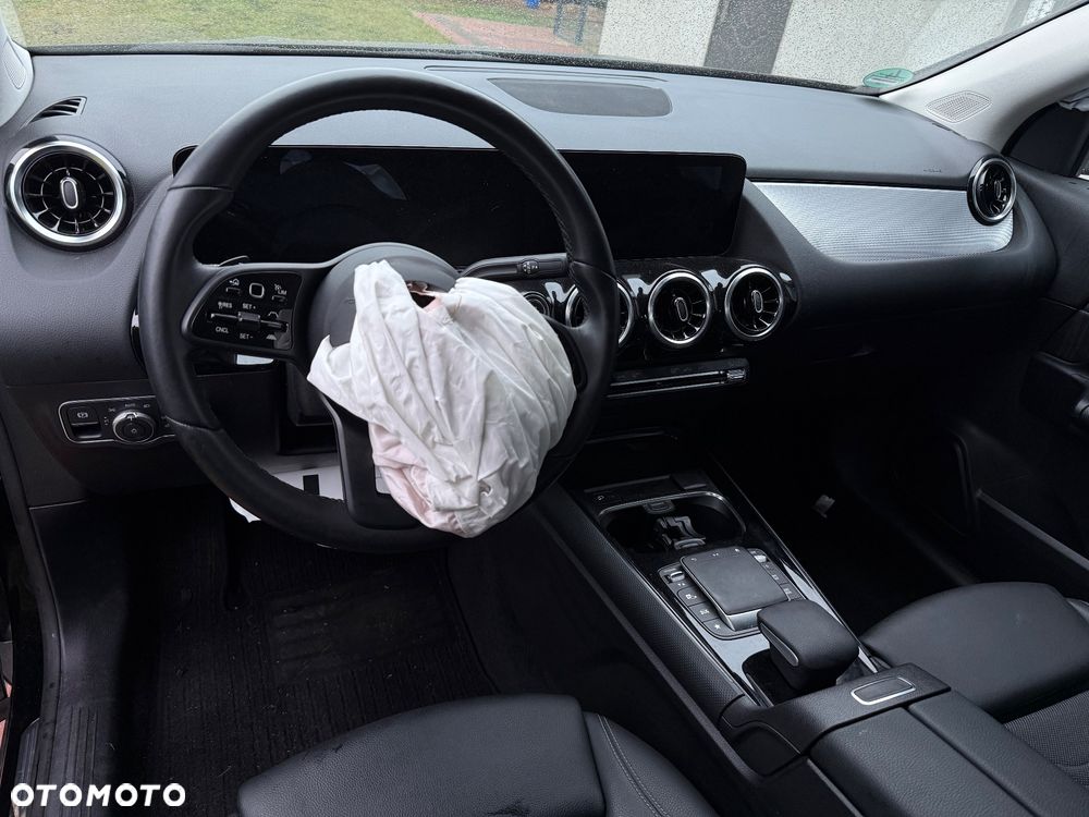 Mercedes-Benz GLA 250 - 12