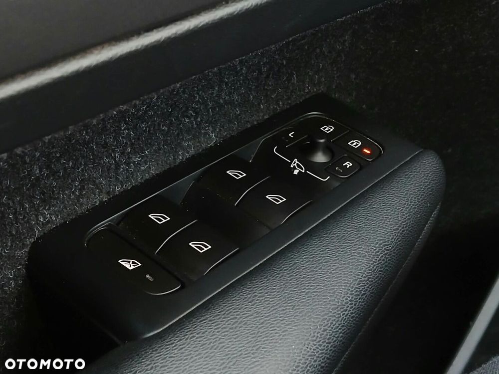 Volvo XC 40 T5 AWD R-Design - 33