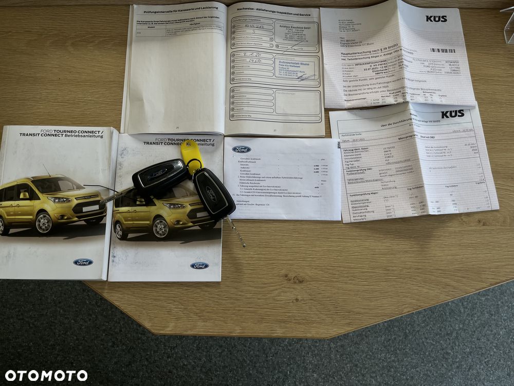 Ford Tourneo Connect Grand - 32