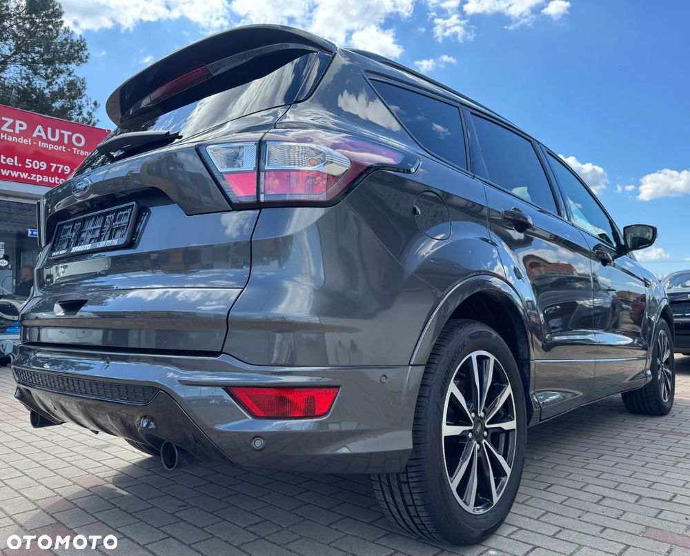 Ford Kuga 1.5 TDCi 2x4 ST-Line - 11