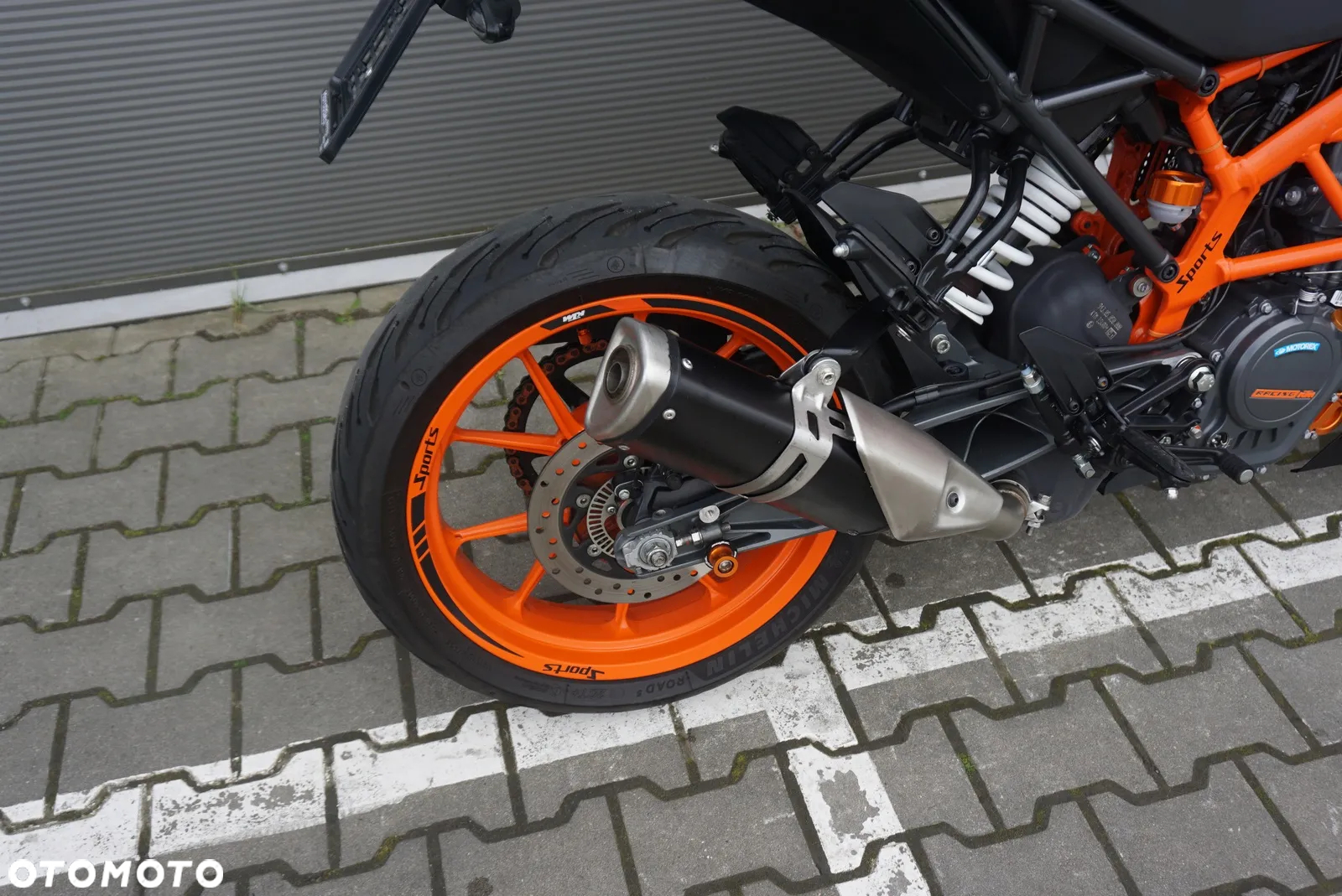 KTM Duke - 13