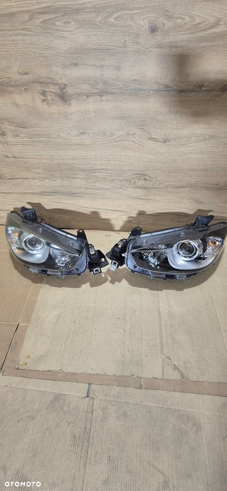 MAZDA CX5 CX-5 I LAMPA LEWA LUB PRAWA PRZÓD KSENON 11-16r - 2