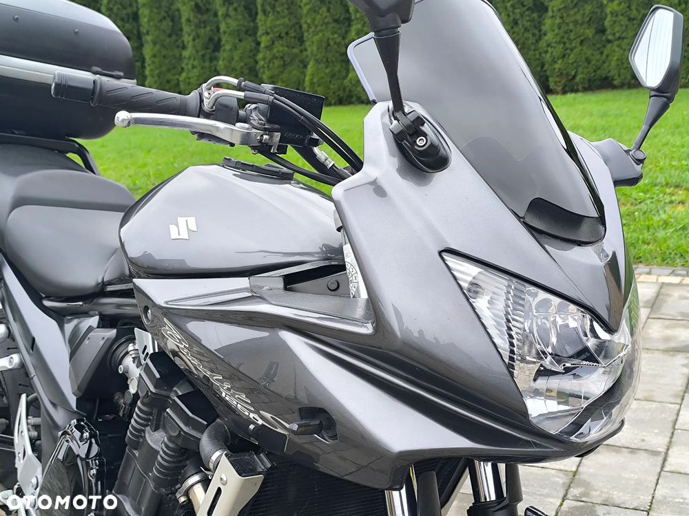 Suzuki Bandit - 12