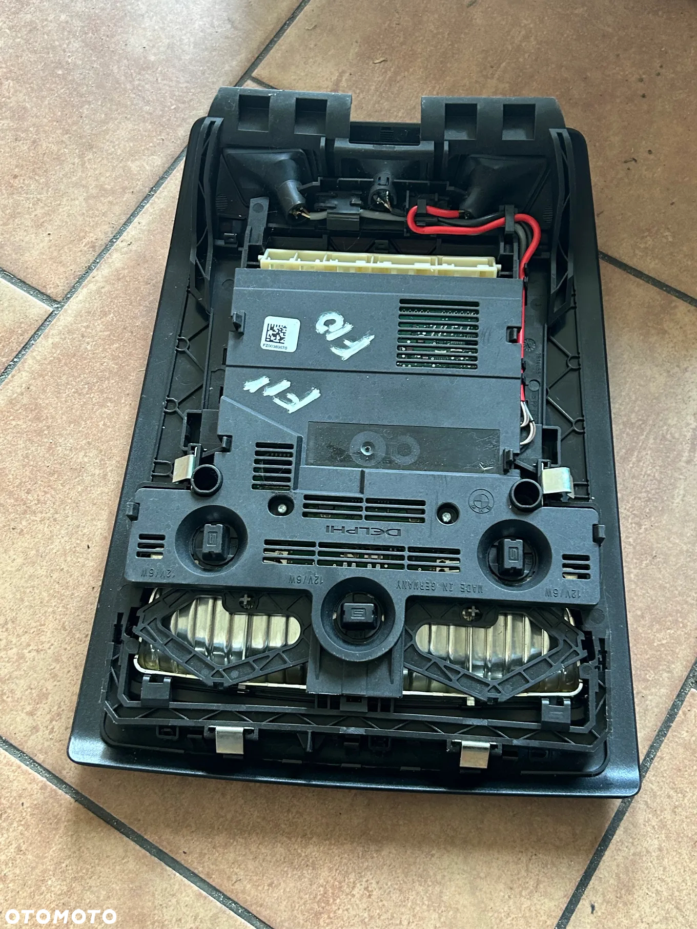 LAMPKA PODSUFITKI BMW F10 F11 SZYBERDACH - 2