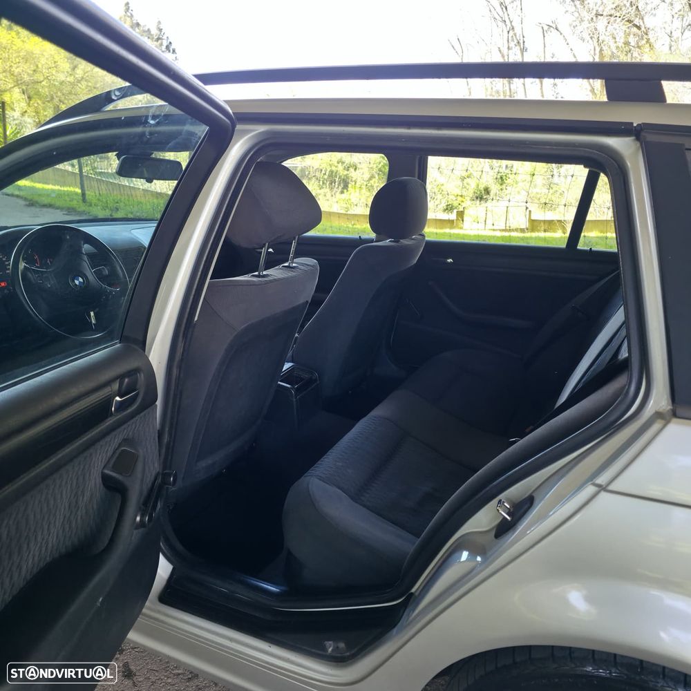 BMW 320 d Touring - 13