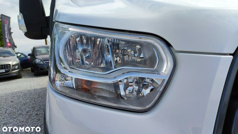 Ford Transit - 18