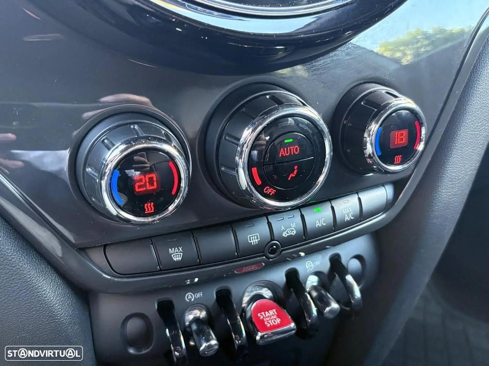 MINI Countryman Cooper D Premium Classic Auto - 49