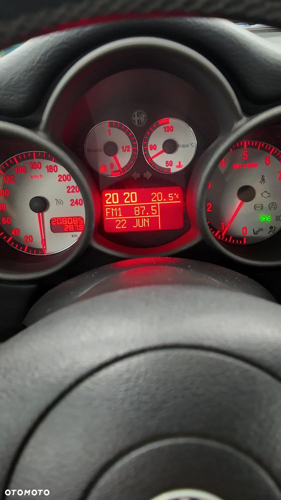 Alfa Romeo GT 2.0JTS Distinctive - 9