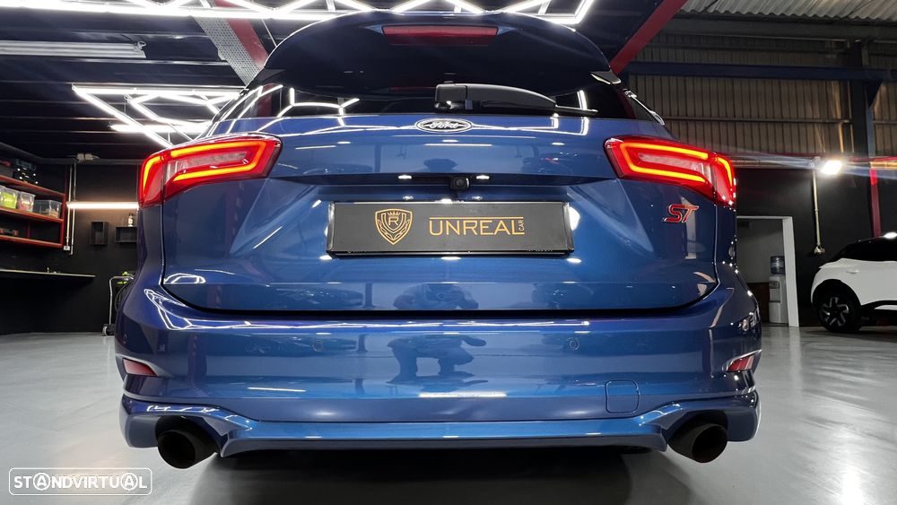 Ford Focus SW 2.3 EcoBoost S&S ST - 4