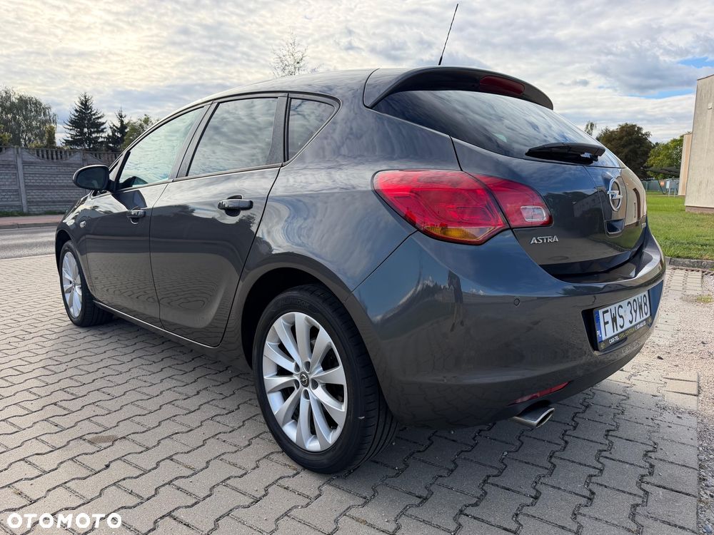 Opel Astra 1.4 Turbo ecoFLEX Start/Stop 150 Jahre - 15
