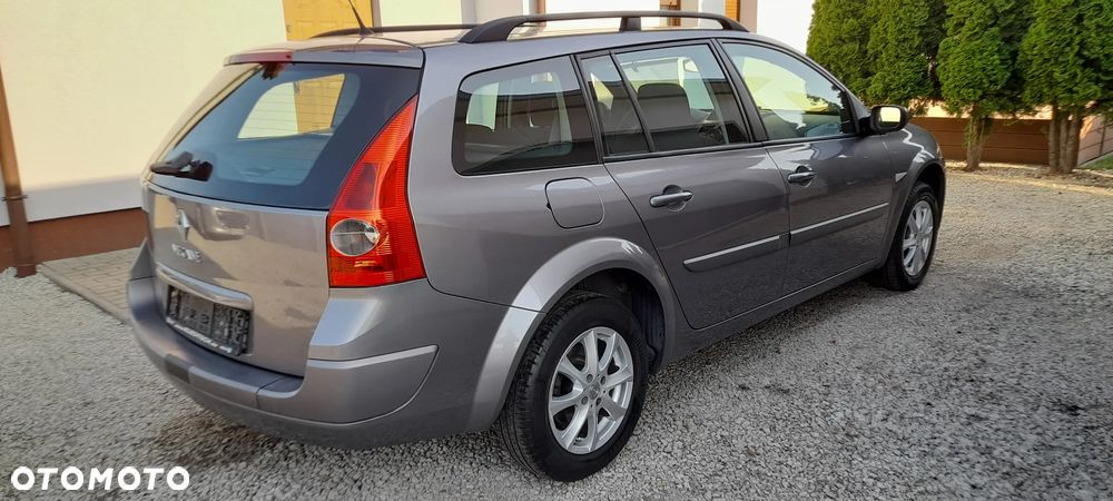 Renault Megane 1.6 16V Authentique - 4