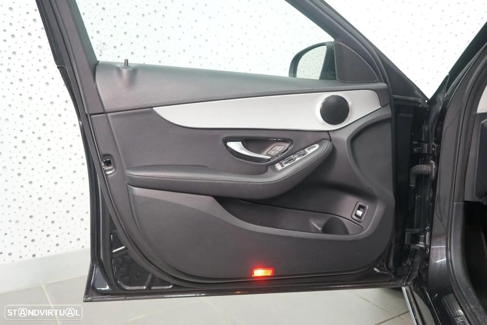 Mercedes-Benz C 300 de Edition - 21