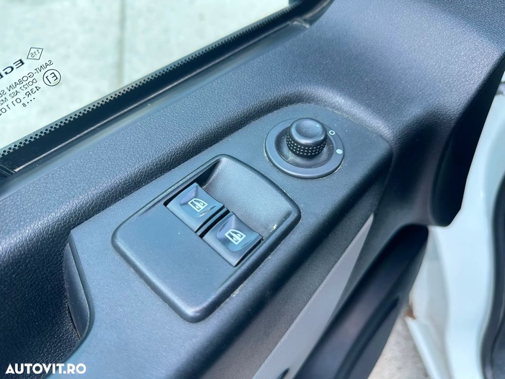 RENAULT Trafic 2018 — imagine 9