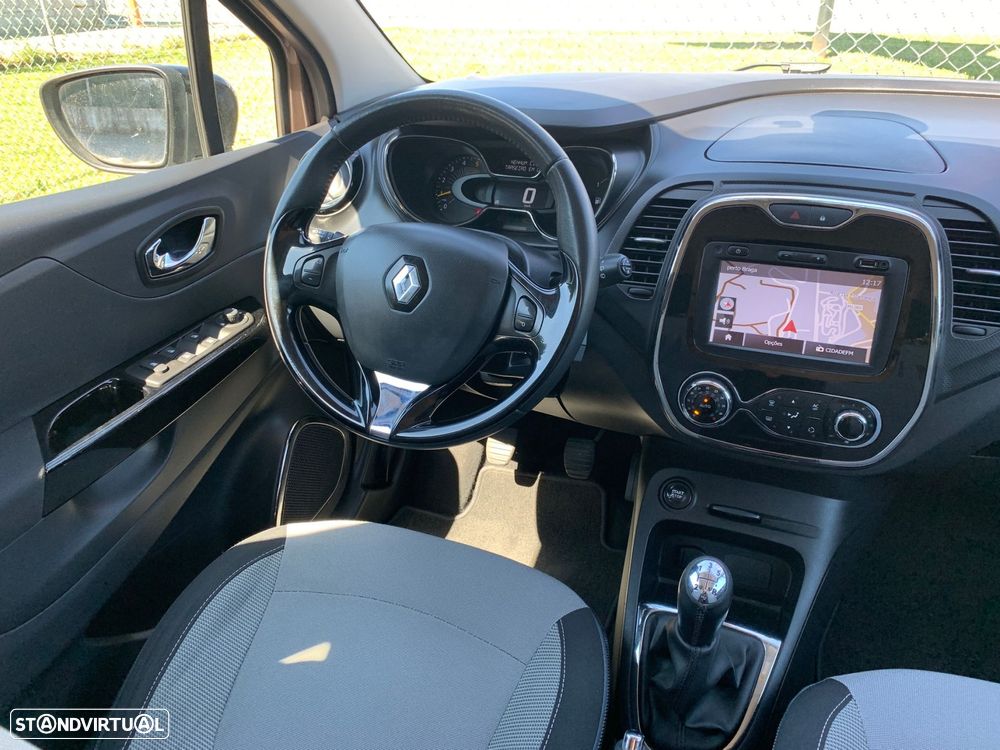 Renault Captur 1.5 dCi Exclusive - 16