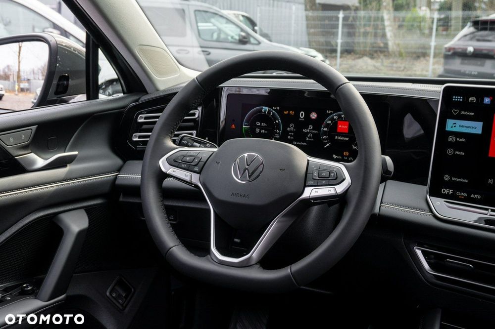 Volkswagen Tiguan - 19