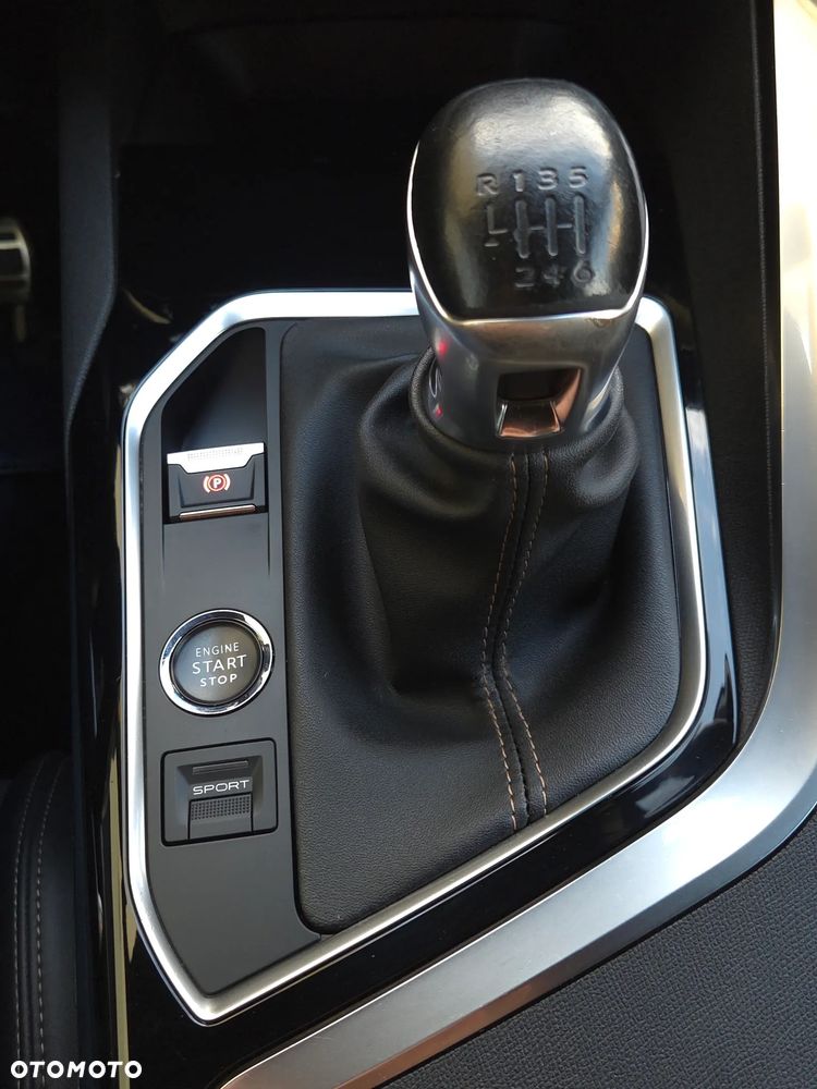 Peugeot 3008 1.2 PureTech GT S&S - 34