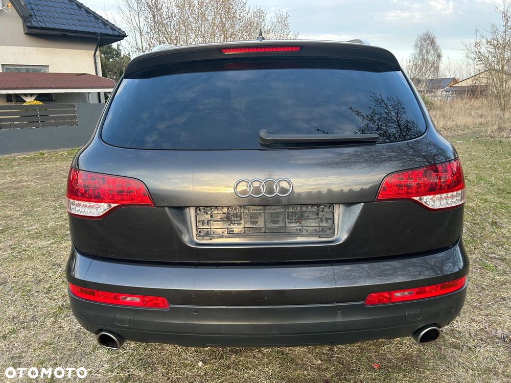Audi Q7 - 6