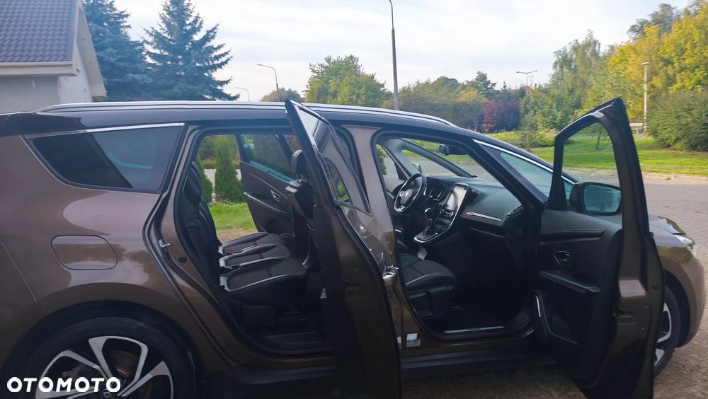 Renault Grand Scenic Gr 1.6 dCi Bose EDC - 26