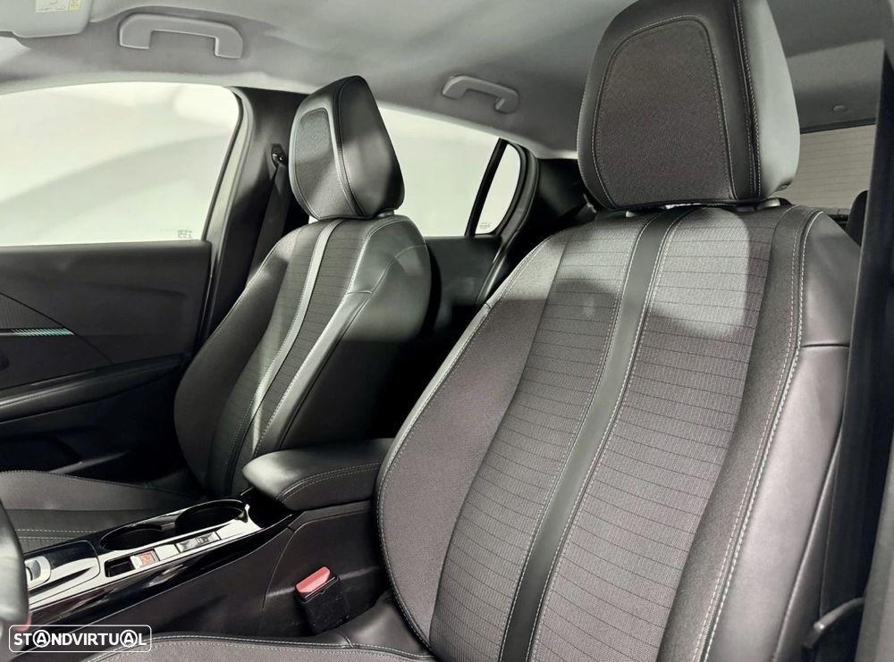 Peugeot e-208 50 kWh Allure Pack - 4