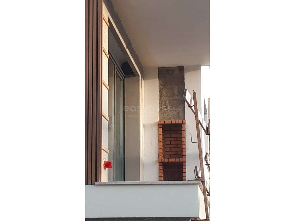 Apartamento T3 Moderno com box de garagem e espaço exterior no Amea... - Grande imagem: 5/6
