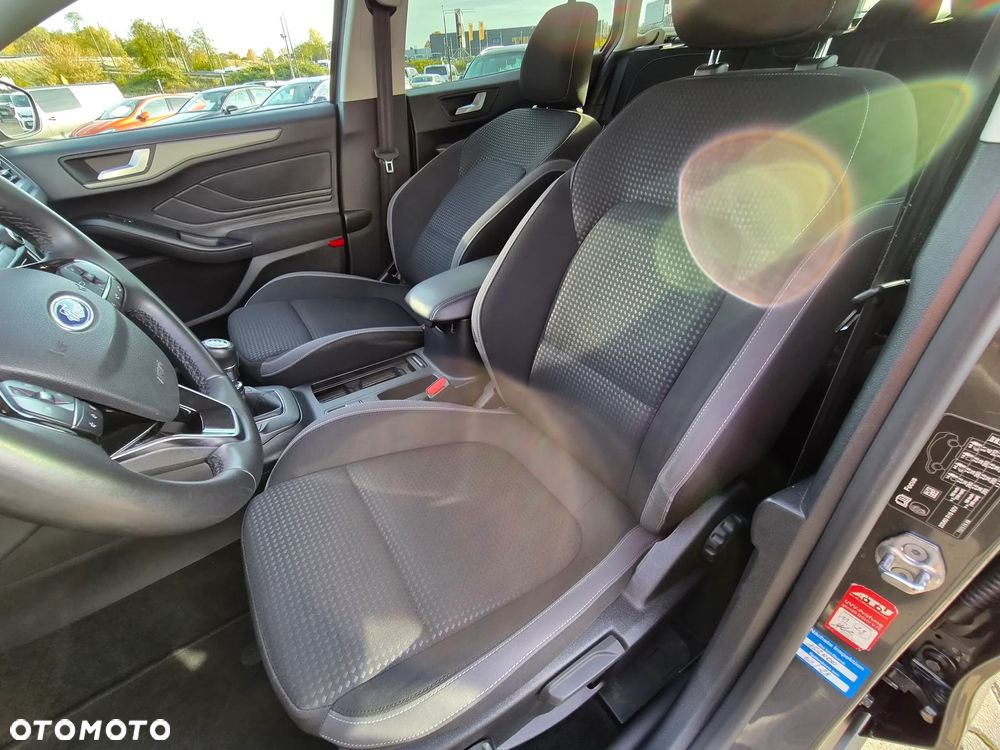 Ford Focus - 22