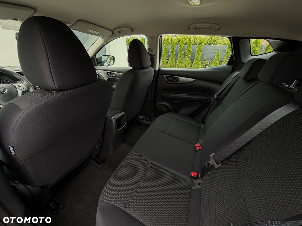 Nissan Qashqai 1.2 DIG-T Visia EU6 - 32