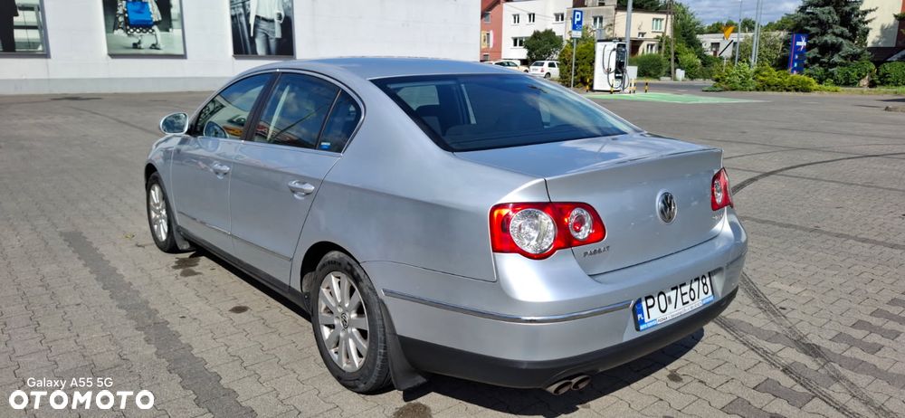 Volkswagen Passat 2.0 TDI DPF Comfortline - 7