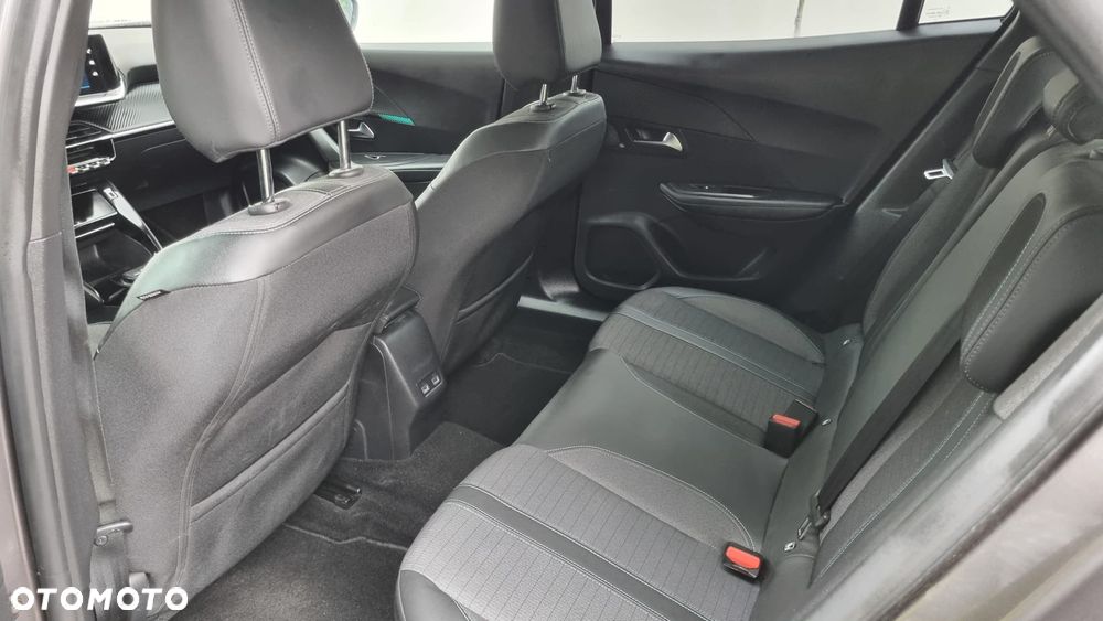 Peugeot 2008 BlueHDi 130 EAT8 Allure Pack - 14