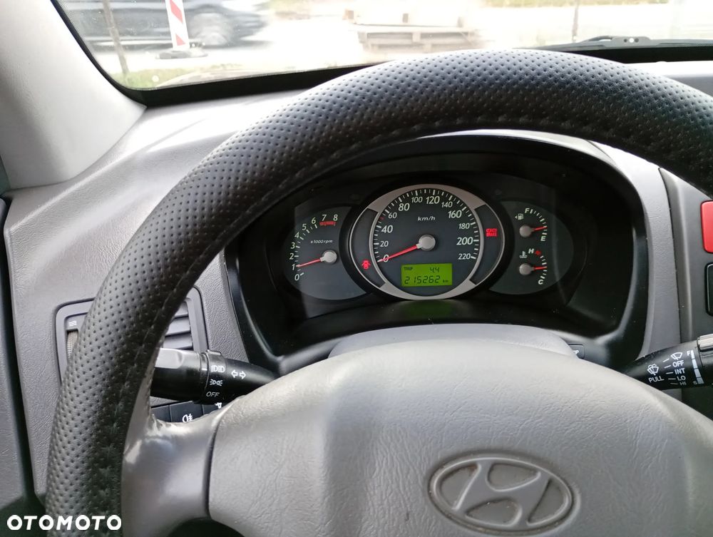 Hyundai Tucson 2.0 Comfort 2WD - 12