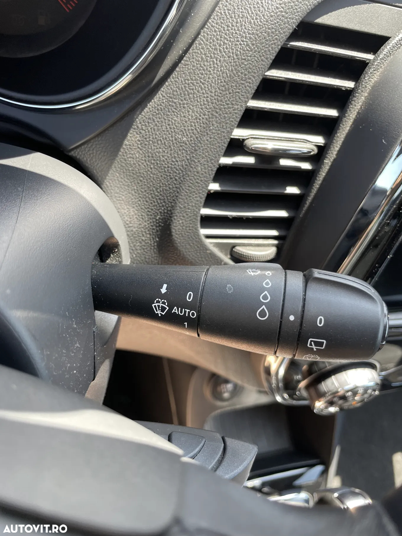Renault Captur - 28