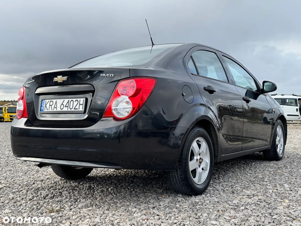 Chevrolet Aveo - 13