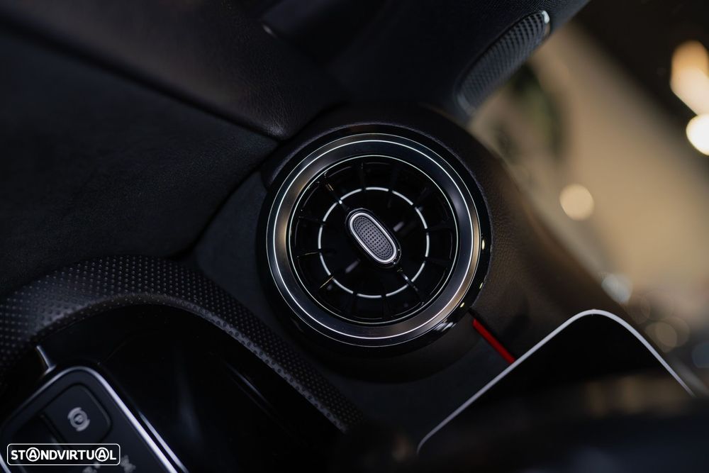 Mercedes-Benz A 180 Limousine d AMG Line Aut. - 48