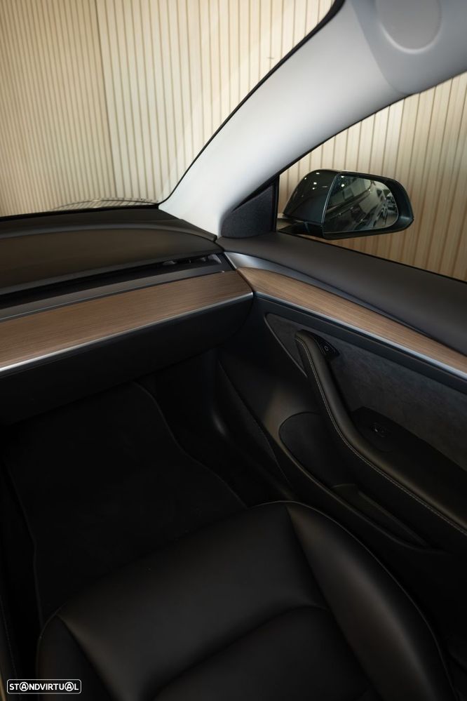 Tesla Model 3 Standard Range Plus RWD - 29