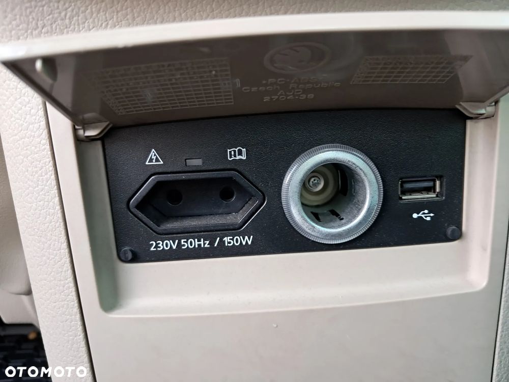 Skoda Superb 2.0 TDI 4x4 L&K DSG - 23