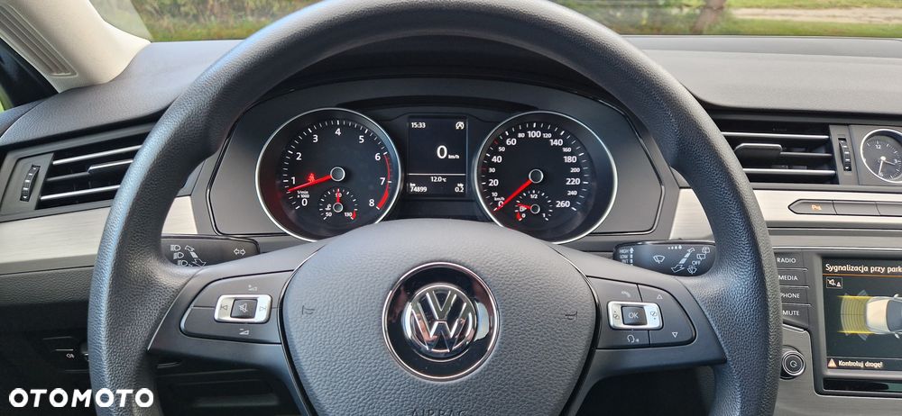 Volkswagen Passat 1.4 TSI BMT Comfortline - 16