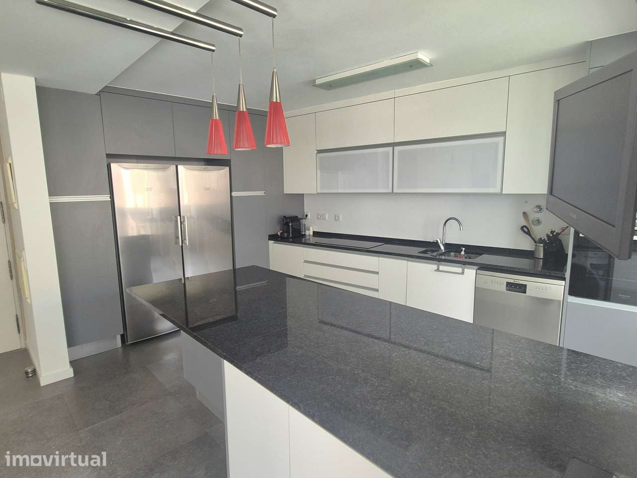 Apartamento T4 com Terraço de 35 m² | Avenida Duque de Loulé | Lisboa - Grande imagem: 4/16