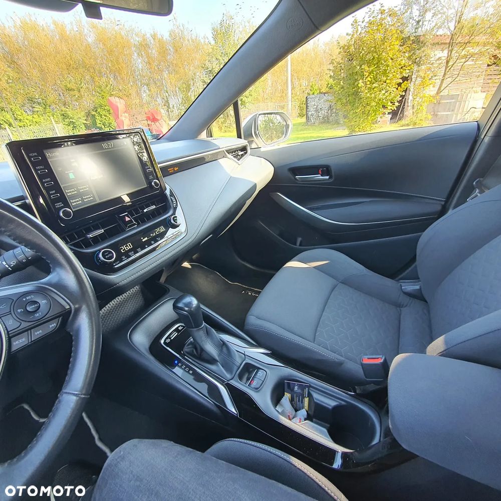 Toyota Corolla ver-1-8-hybrid-comfort - 22