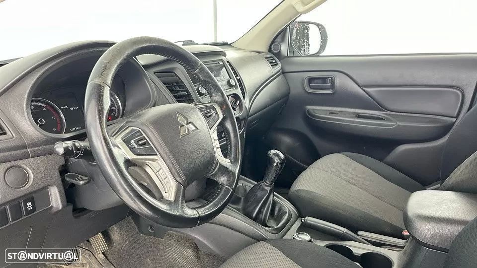 Mitsubishi L200 2.3 DI-D Strakar Space Cab Intense 4WD - 18