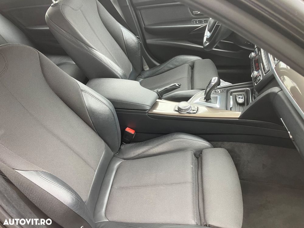 BMW Seria 3 320d Touring Aut. Efficient Dynamics Edition Blue Perf. Modern Line - 25