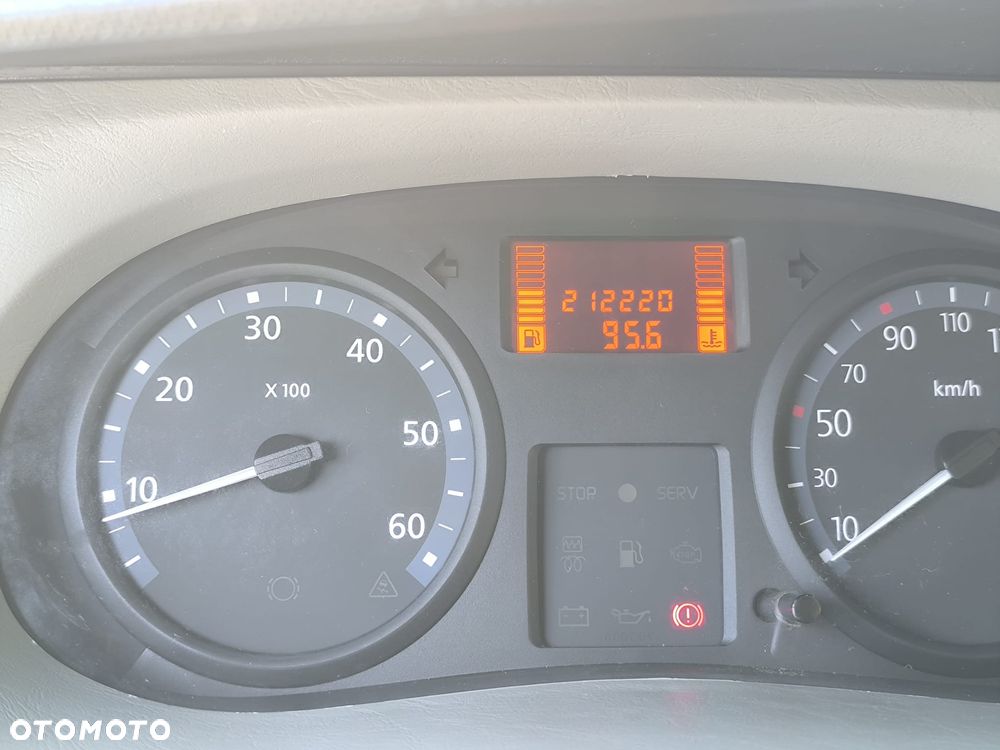 Renault Traffic - 9
