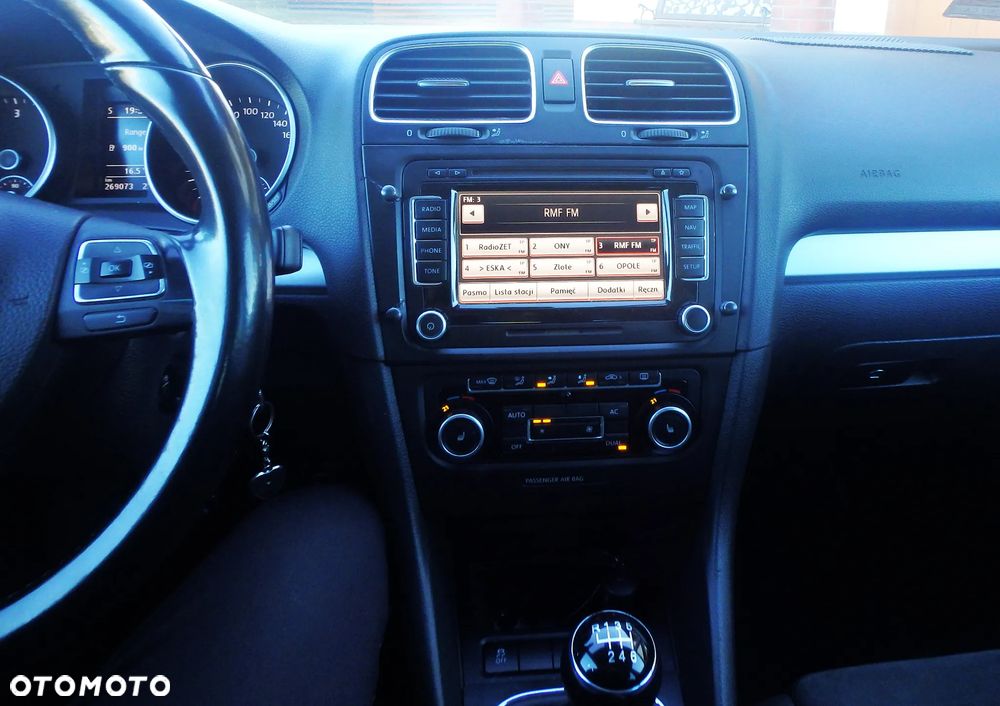 Volkswagen Golf VI 2.0 TDI Comfortline - 8