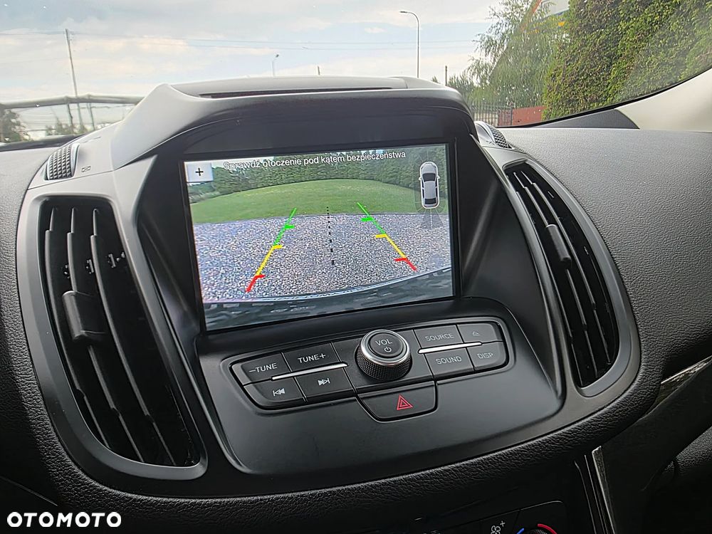 Ford Kuga 1.5 EcoBoost 2x4 Titanium - 22