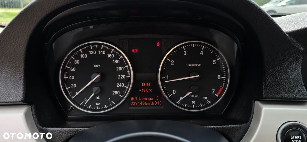 BMW Seria 3 318i Touring Edition Exclusive - 40