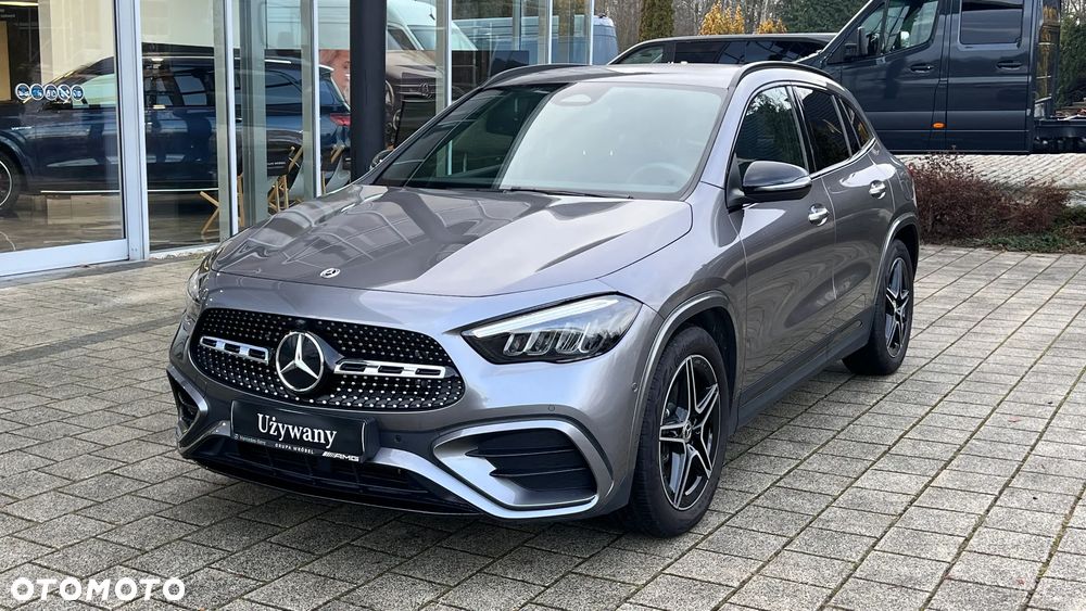 Mercedes-Benz GLA 200 AMG Line