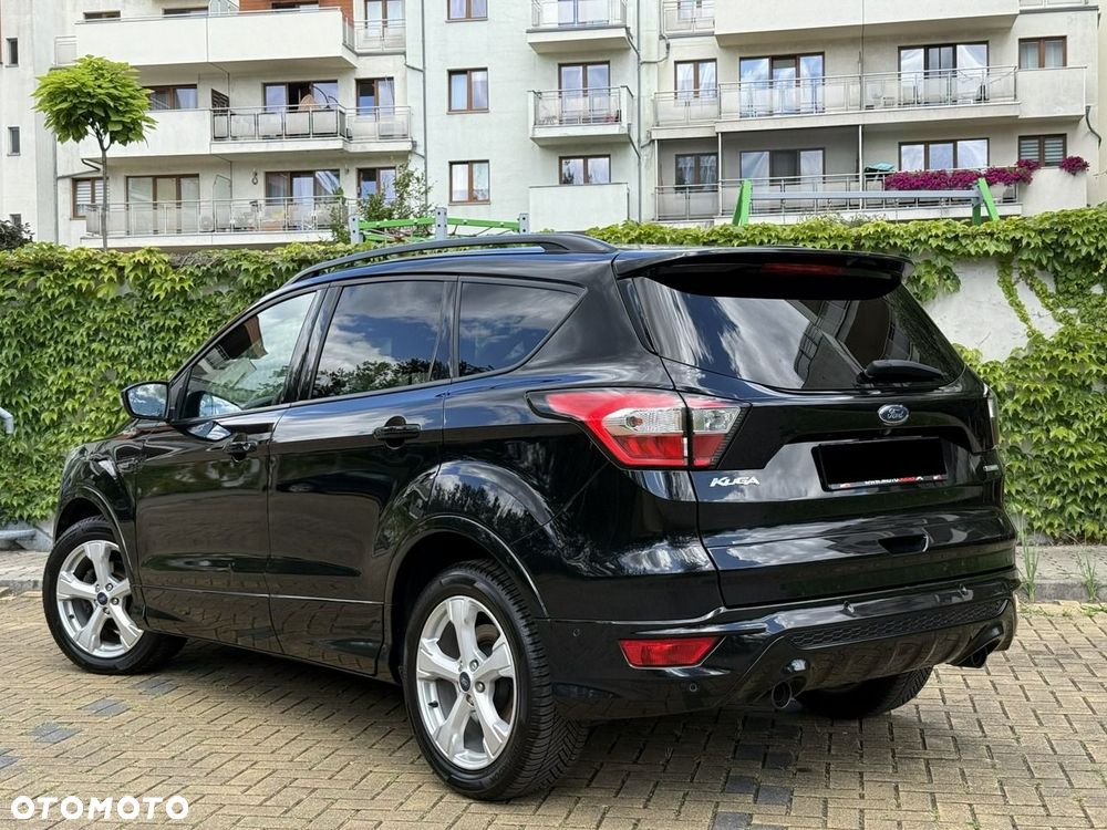 Ford Kuga 1.5 EcoBoost 2x4 ST-Line - 3