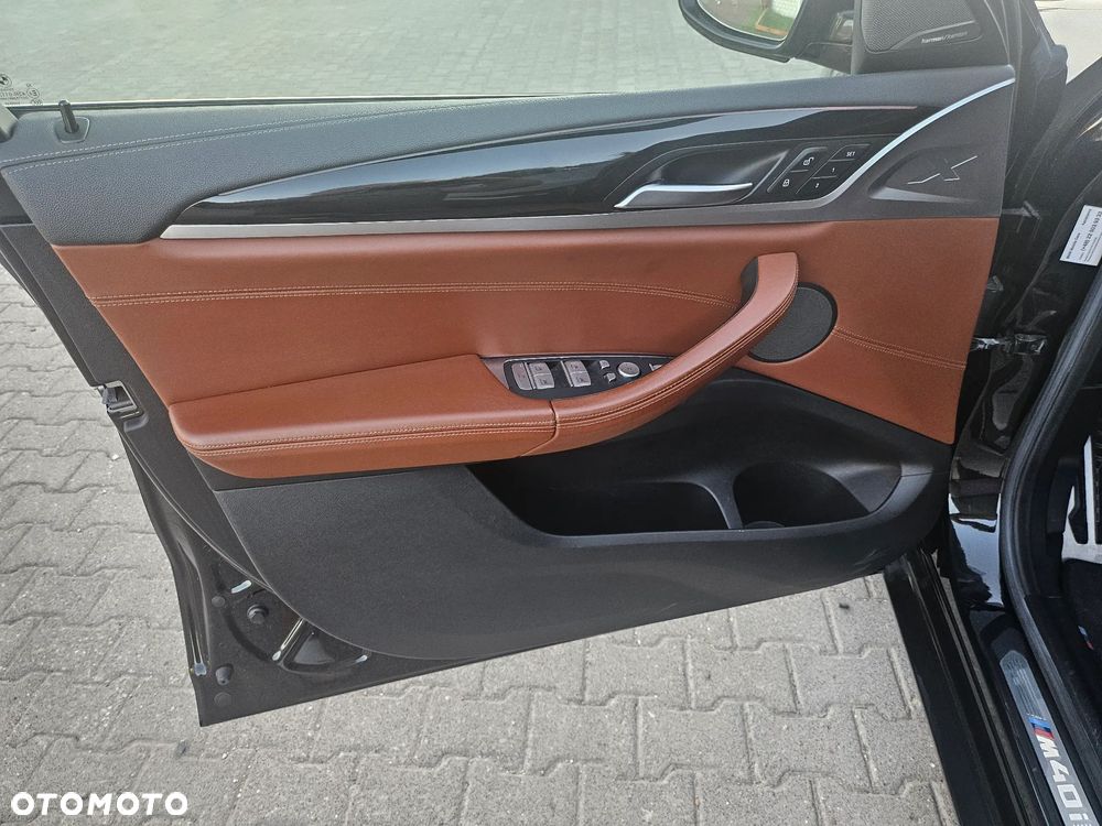 BMW X4 - 18