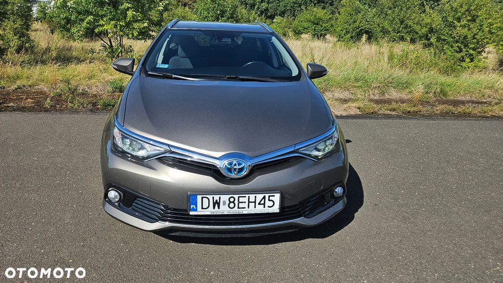 Toyota Auris - 1
