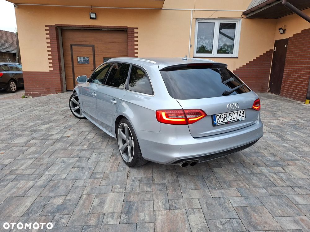 Audi A4 Avant 2014 photo 4