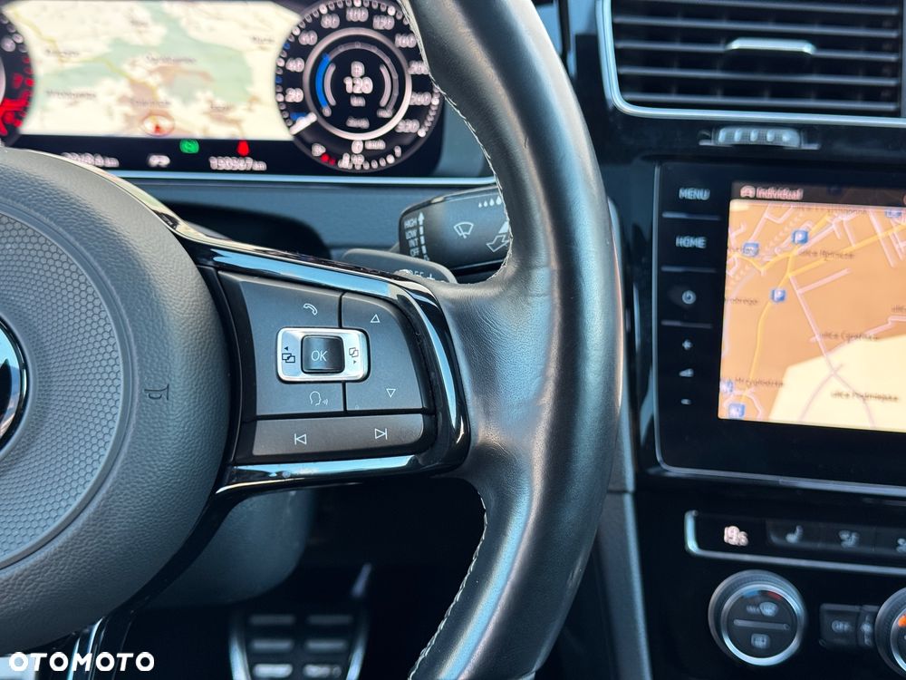 Volkswagen Golf - 15