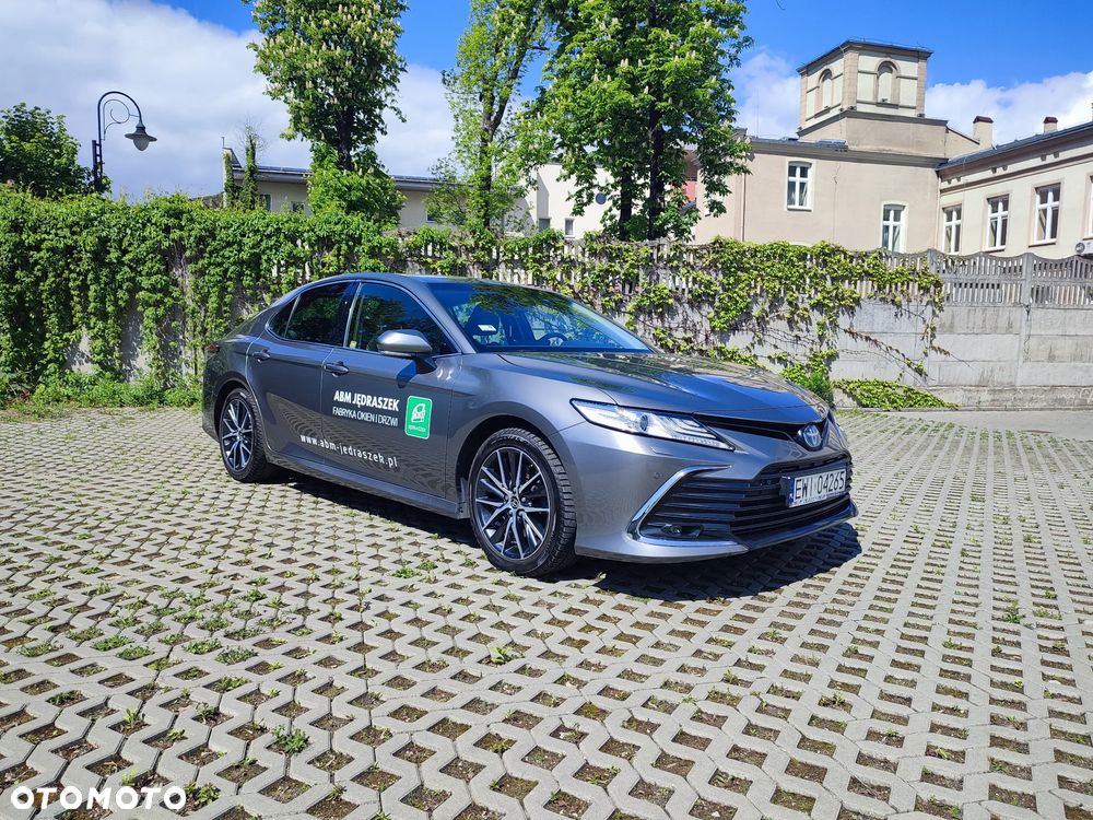 Toyota Camry 2.5 Hybrid Executive CVT - 1